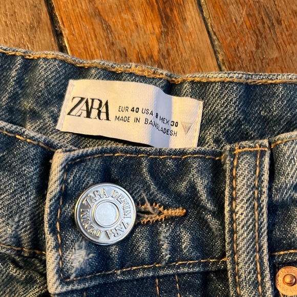 Zara denim high rise cutoff shorts - Picture 3 of 4
